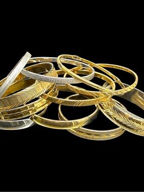 VINTAGE MONET TRIFARI Gold & Silver Tone Stackable Bangle Bracelets Jewelry Lot
